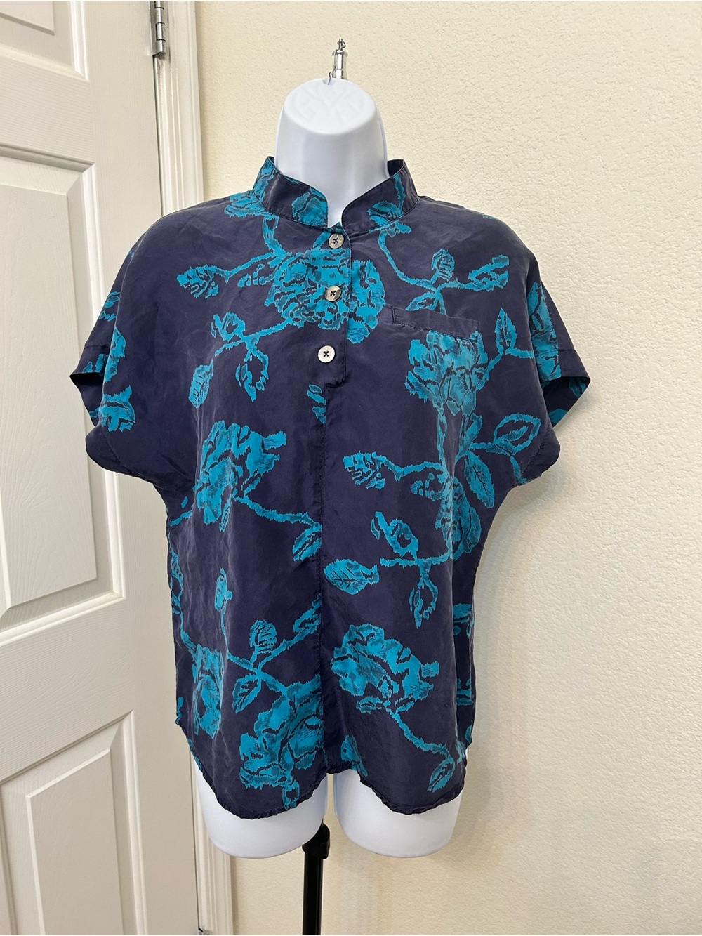 100% Silk Carole Little Navy Button-Front Shirt with Teal Floral Print